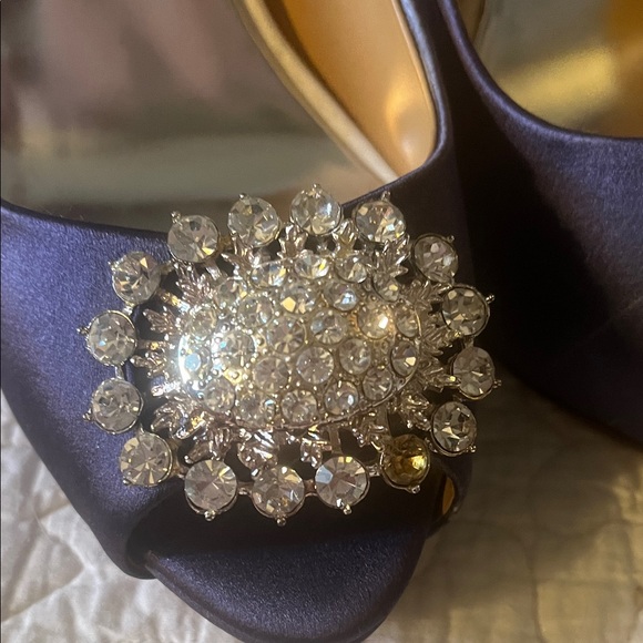 Badgley Mischka Purple Satin Heels with Crystal Embellishment - Picture 3 of 8